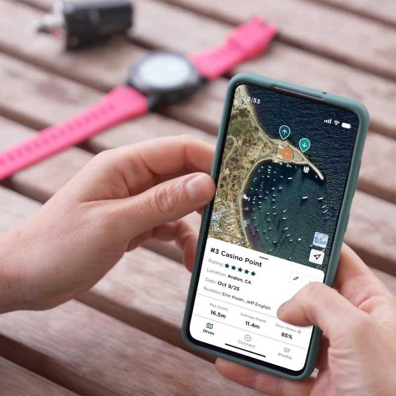 Dive Shearwater being used on a smartphone
